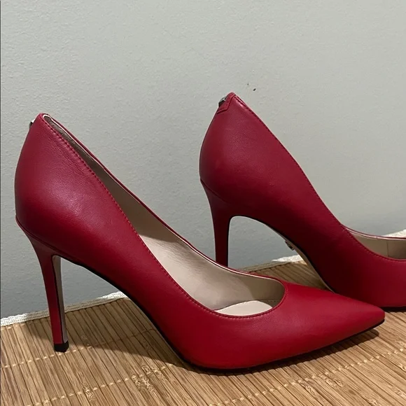 Sam Edelman Bold Red Heels size 6.5 - Picture 6 of 15